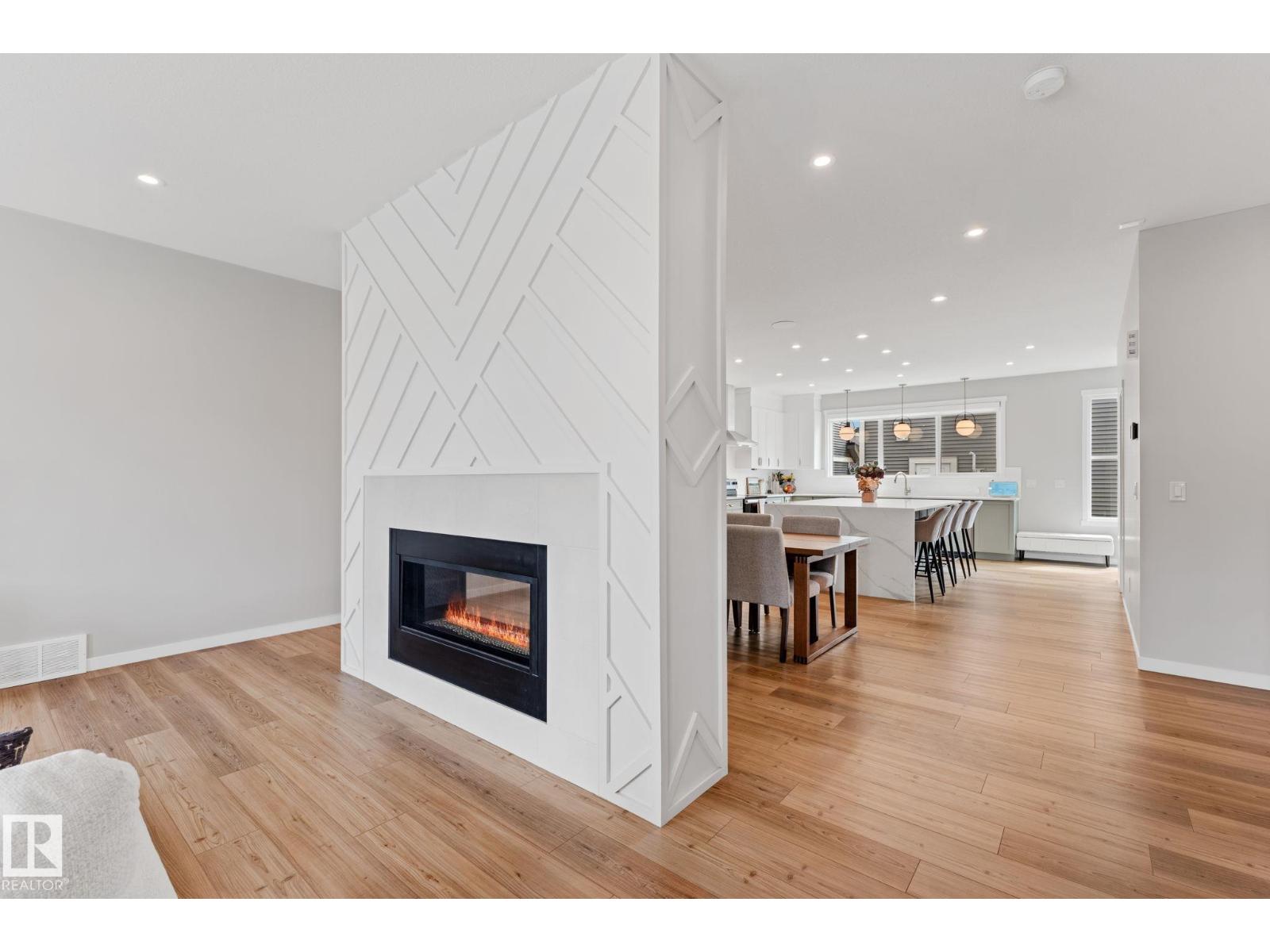 6339 GREENAWAY AV NW - 11