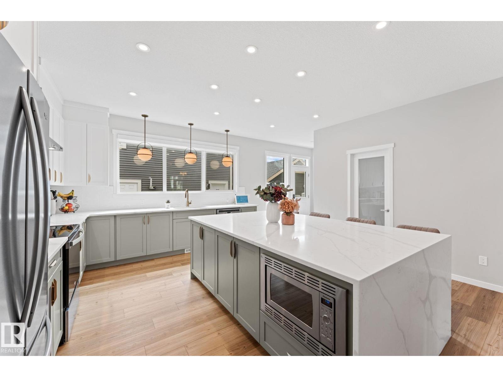 6339 GREENAWAY AV NW - 18