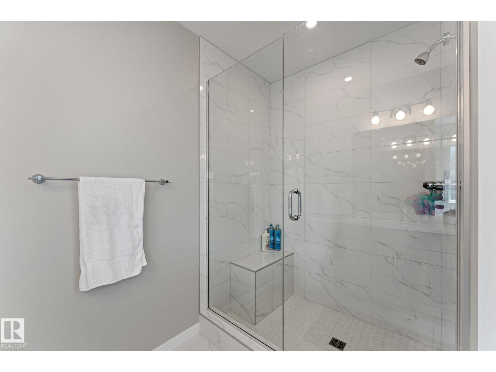 6339 GREENAWAY AV NW - 30