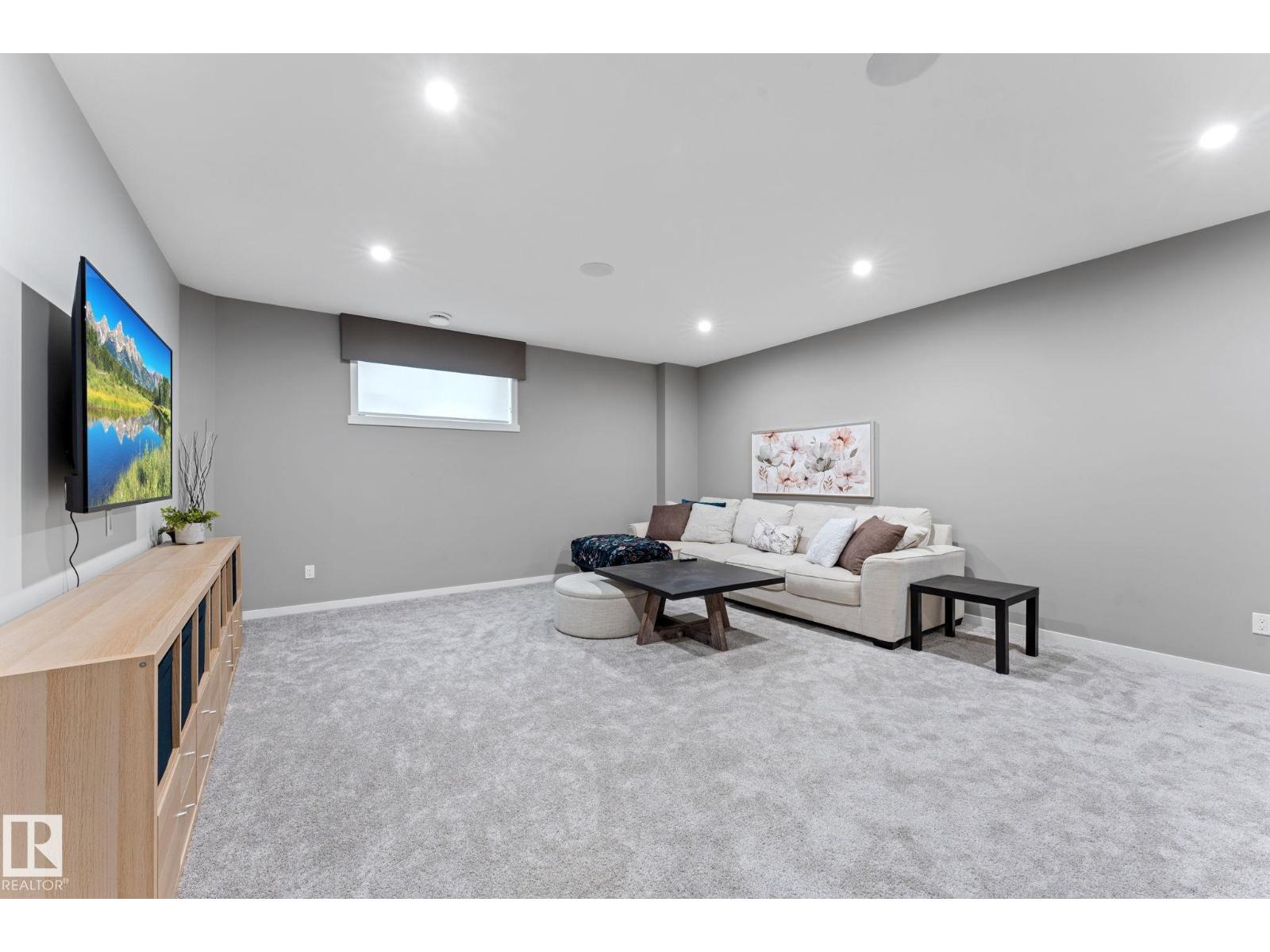 6339 GREENAWAY AV NW - 42
