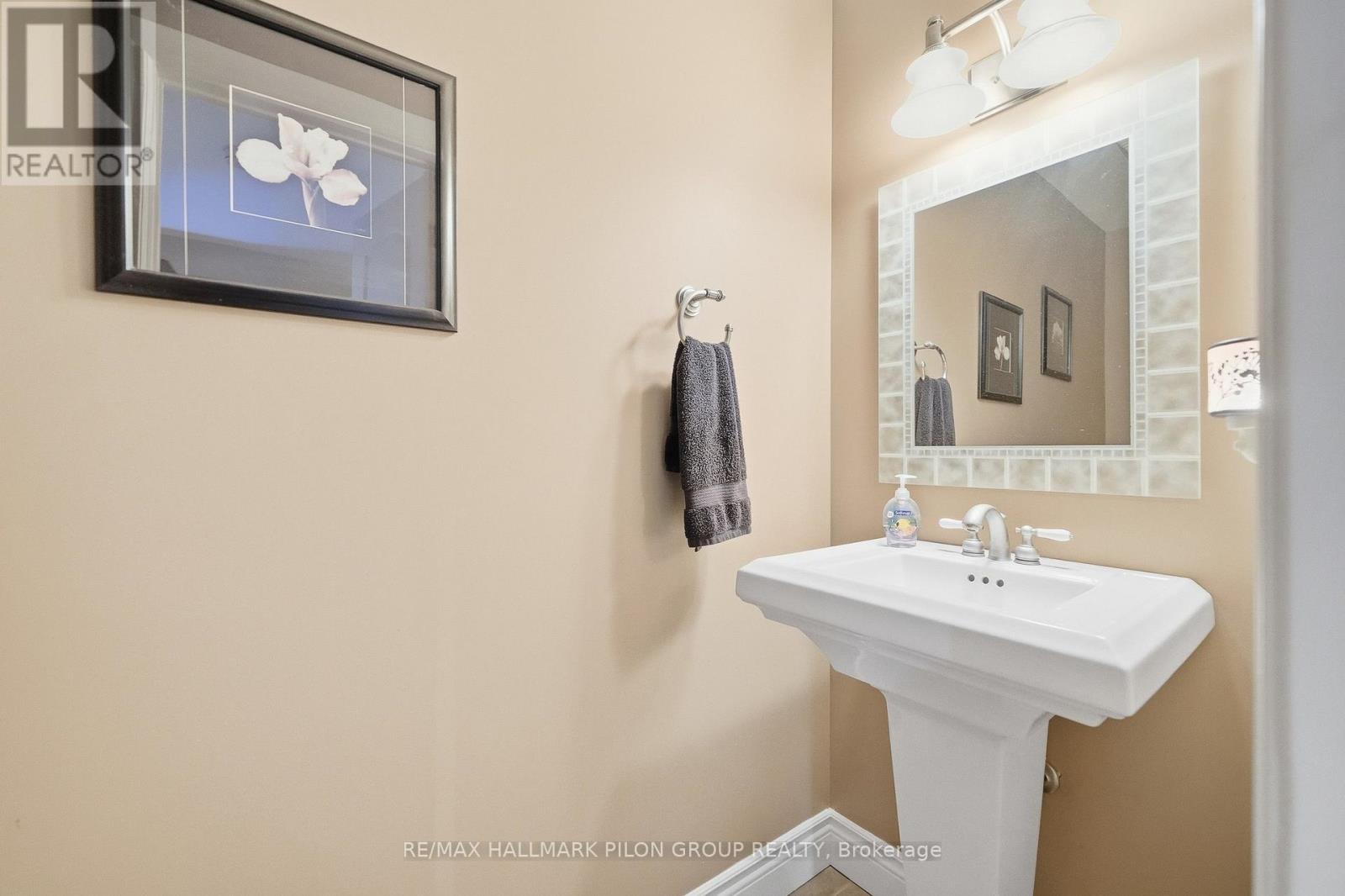 180 SOPHIE STREET - 14