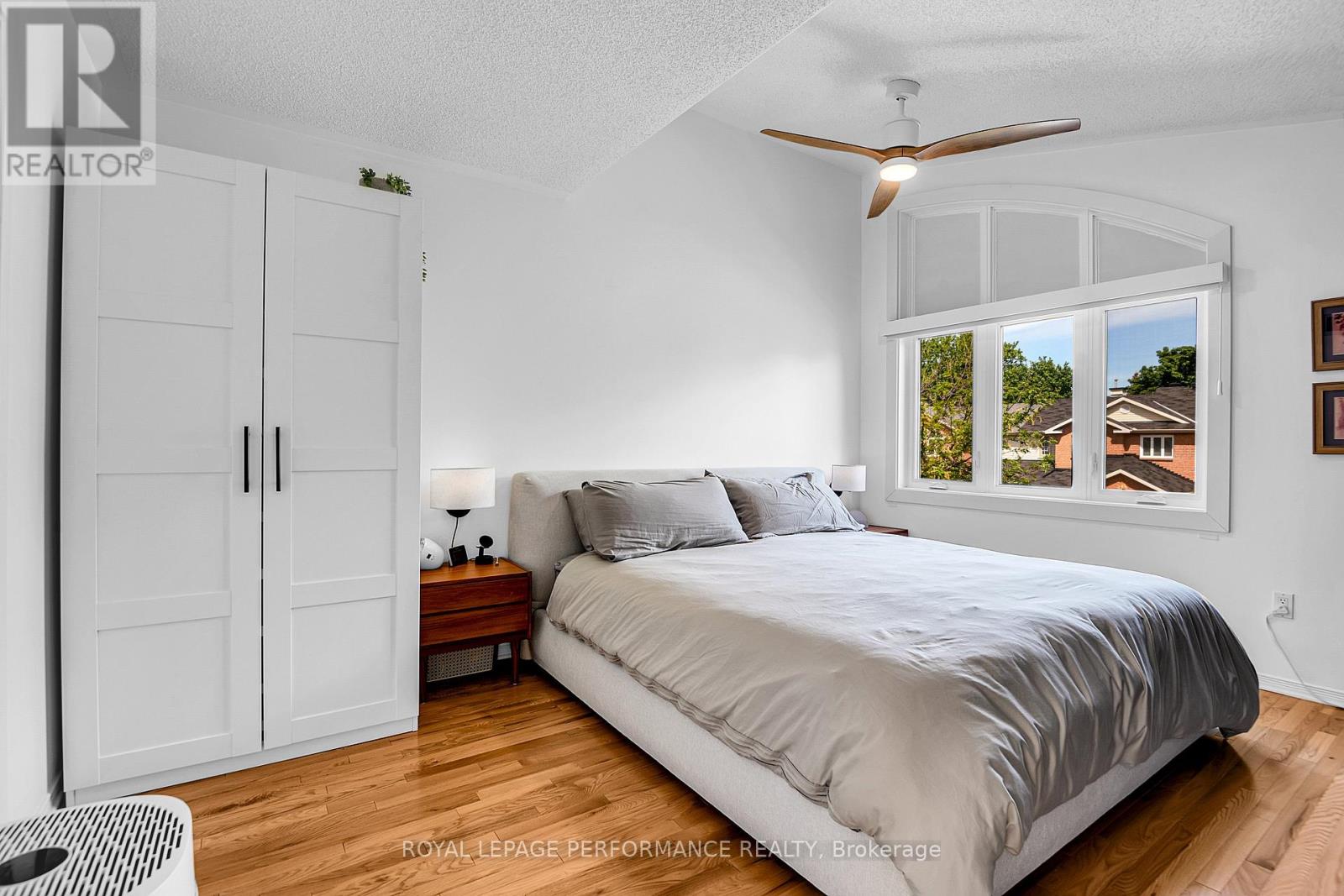 4310 SUNWOOD CRESCENT - 18