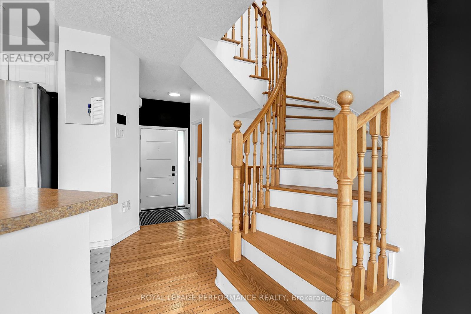 4310 SUNWOOD CRESCENT - 6