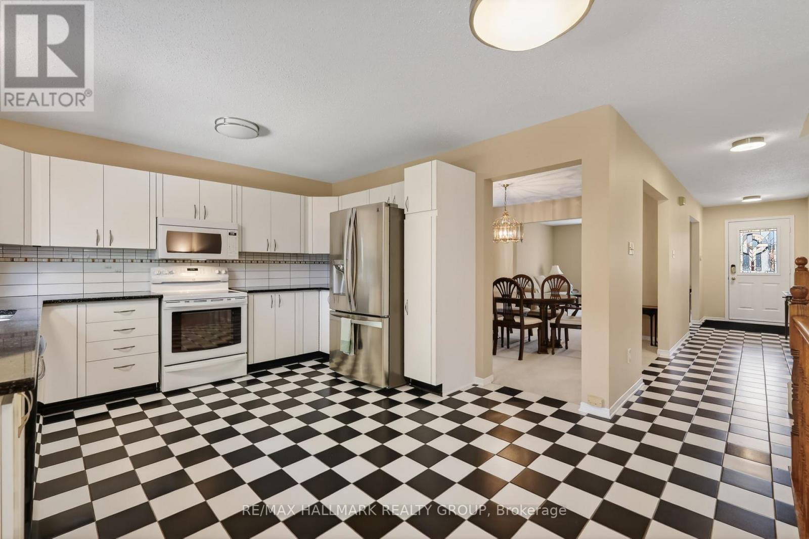307 BEECHGROVE AVENUE - 14