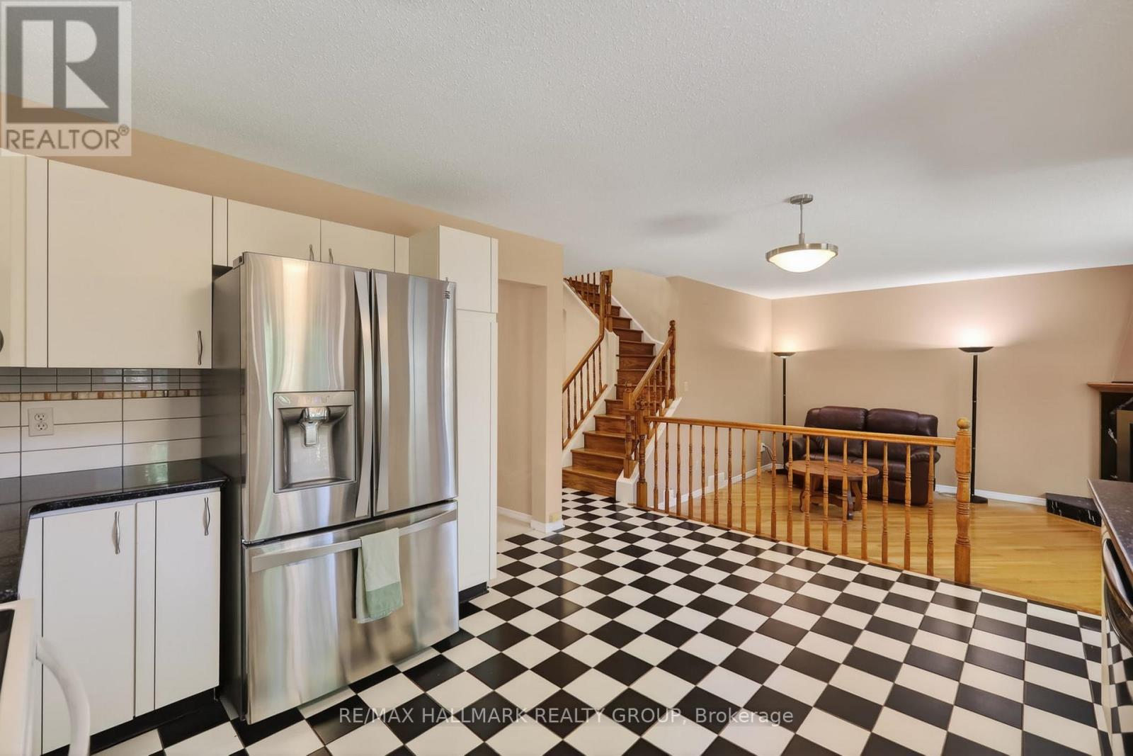 307 BEECHGROVE AVENUE - 15