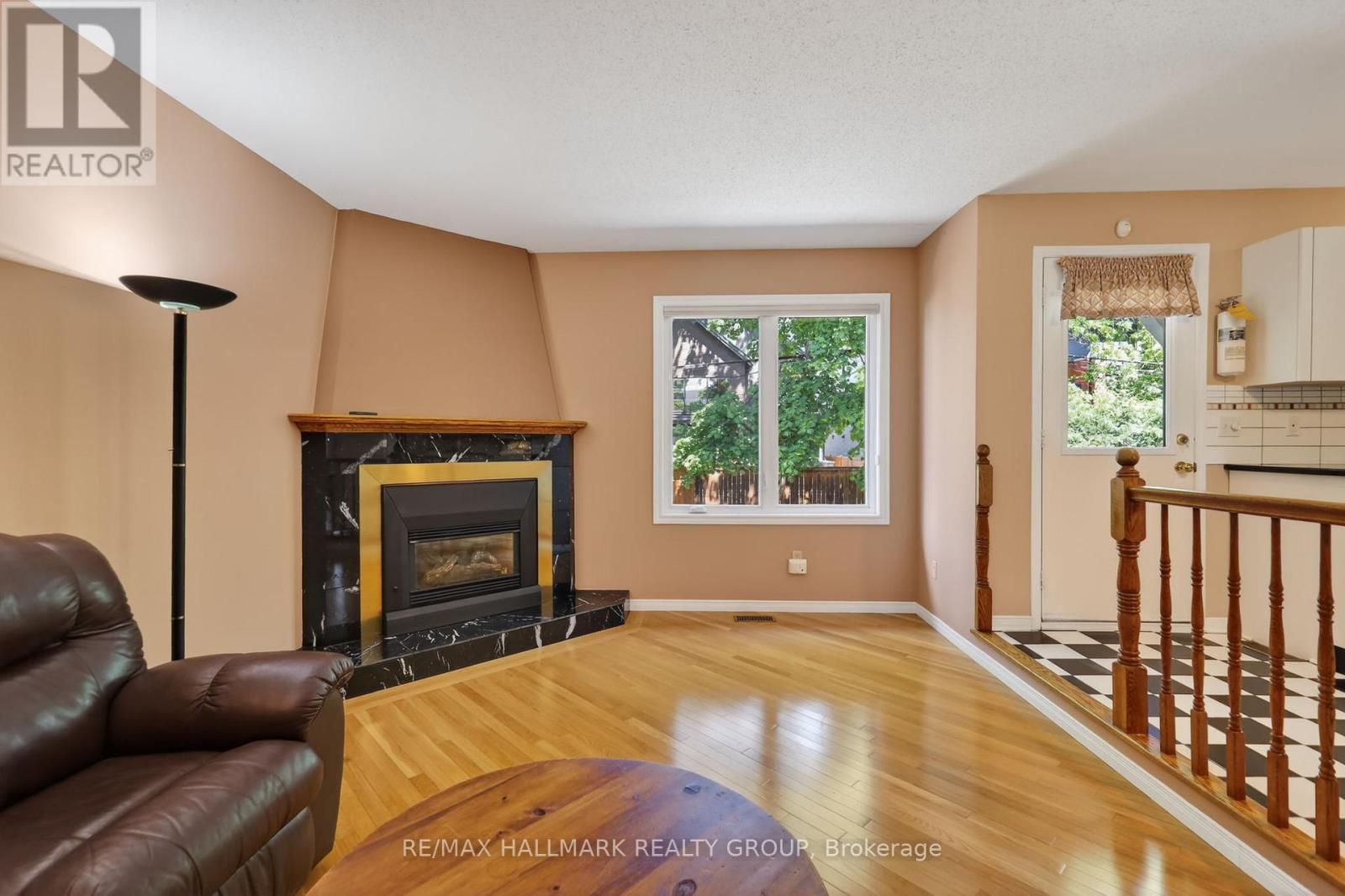 307 BEECHGROVE AVENUE - 19