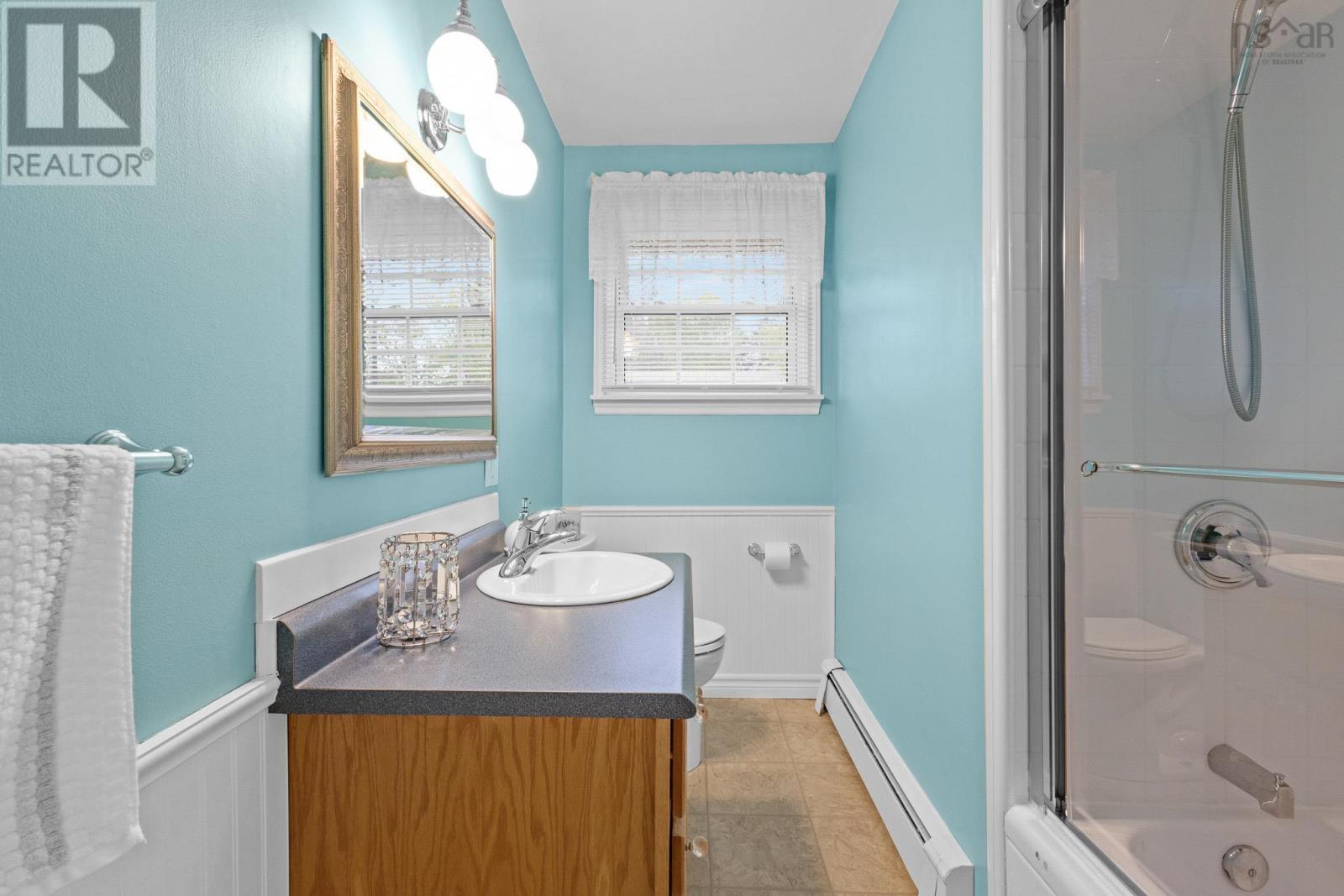 79 Sapphire Crescent - 18