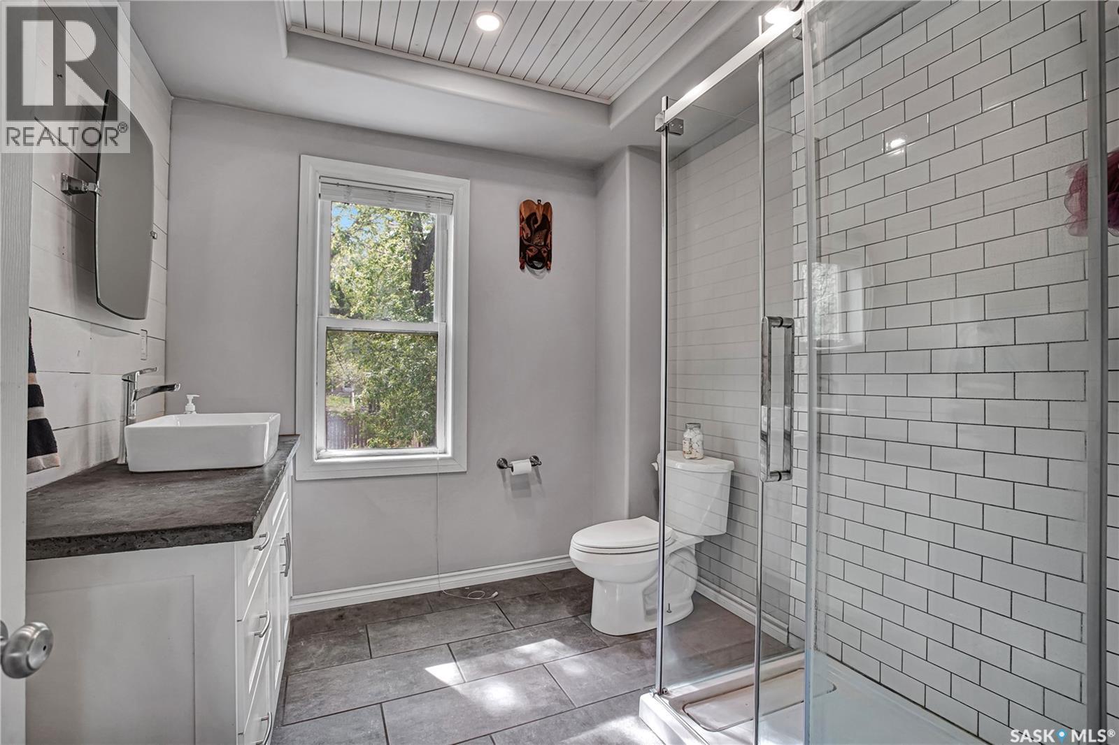 213 H AVENUE N - 13