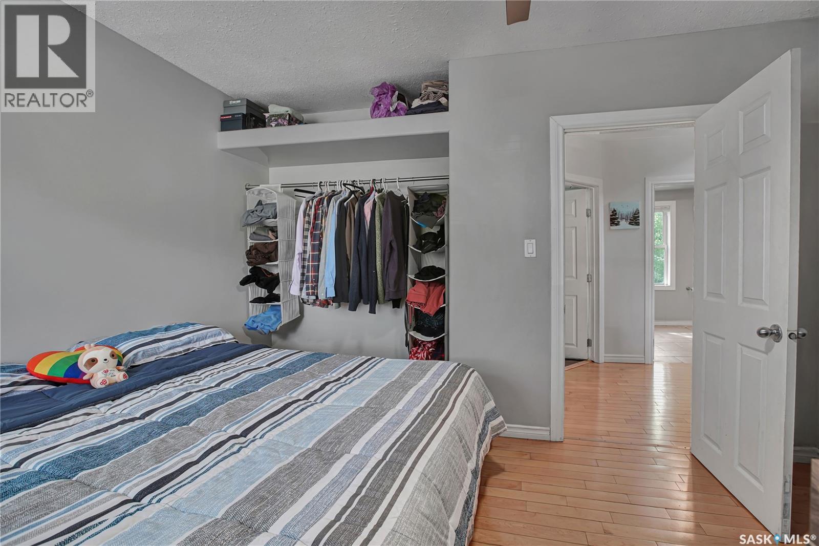 213 H AVENUE N - 15