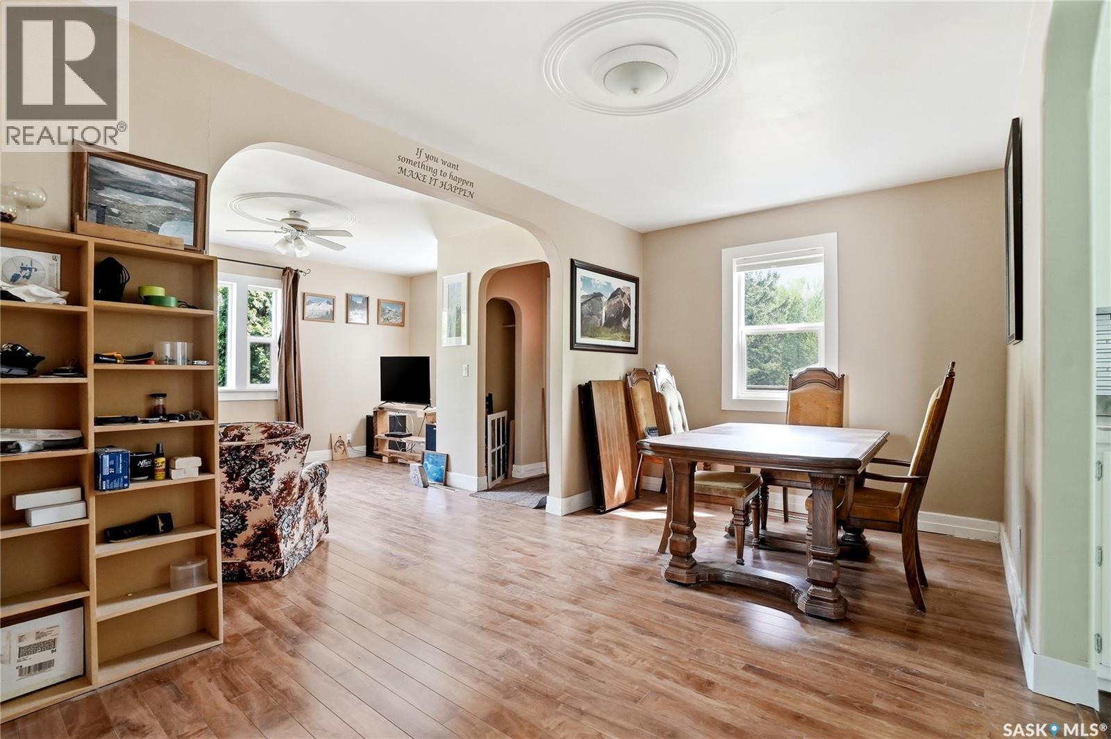 340 Charles STREET - photo 3