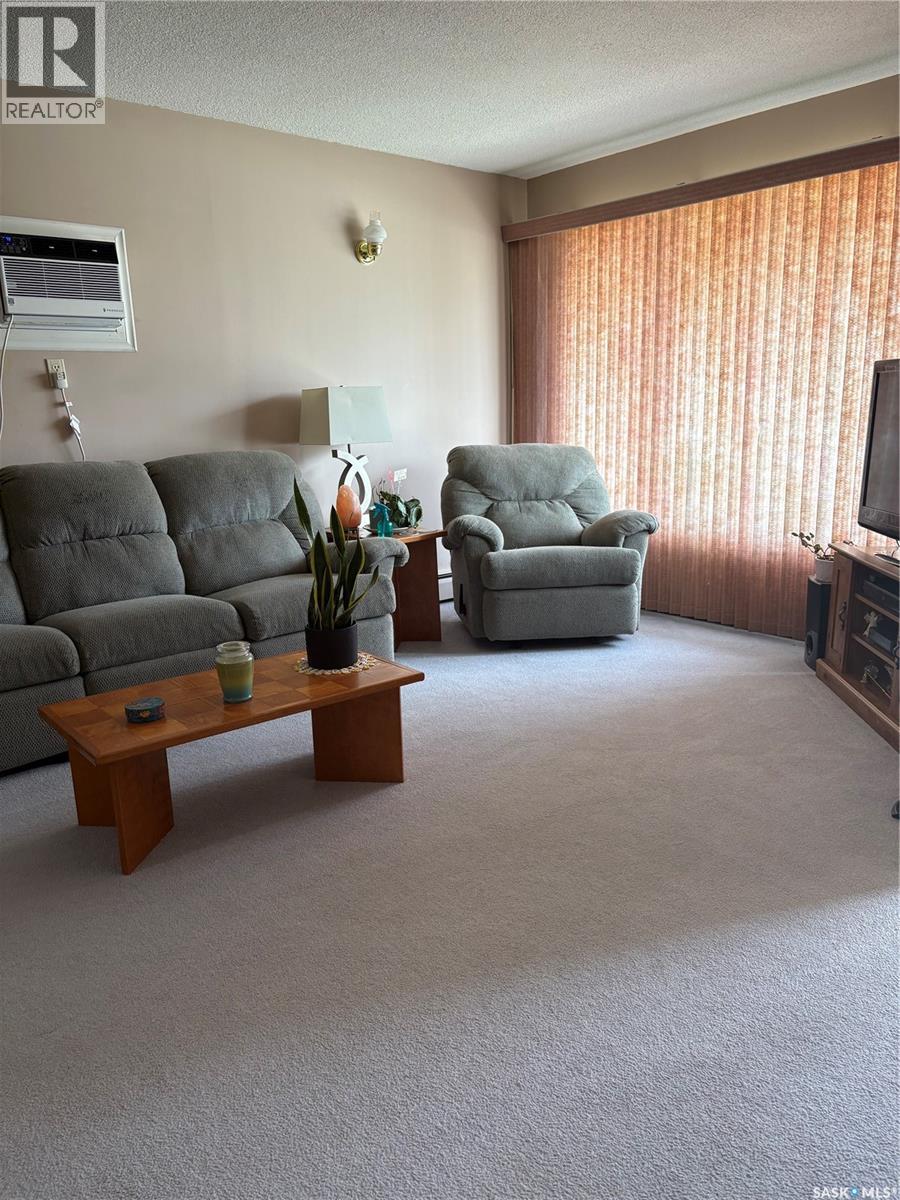 1058 MONTAGUE STREET - 4