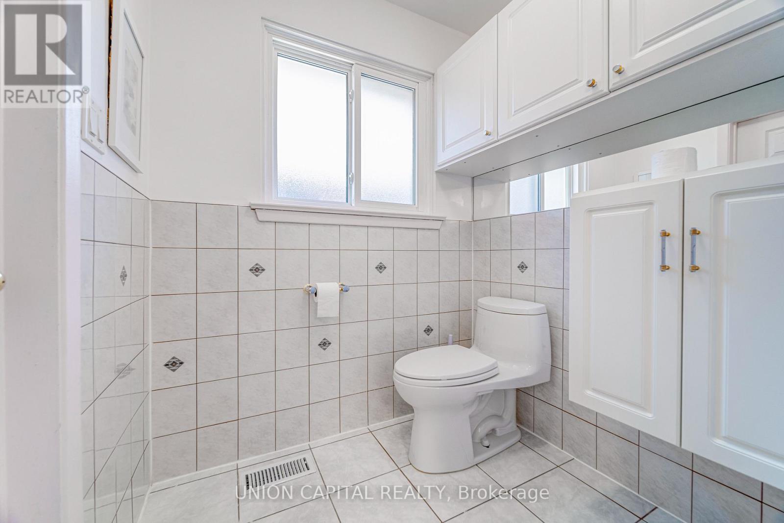 483 HUNTINGWOOD DRIVE - 25