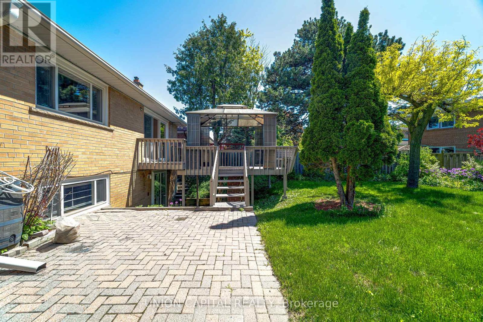 483 HUNTINGWOOD DRIVE - 40