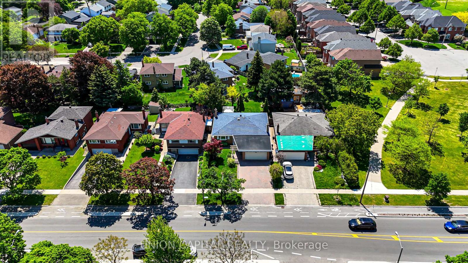 483 HUNTINGWOOD DRIVE - 43
