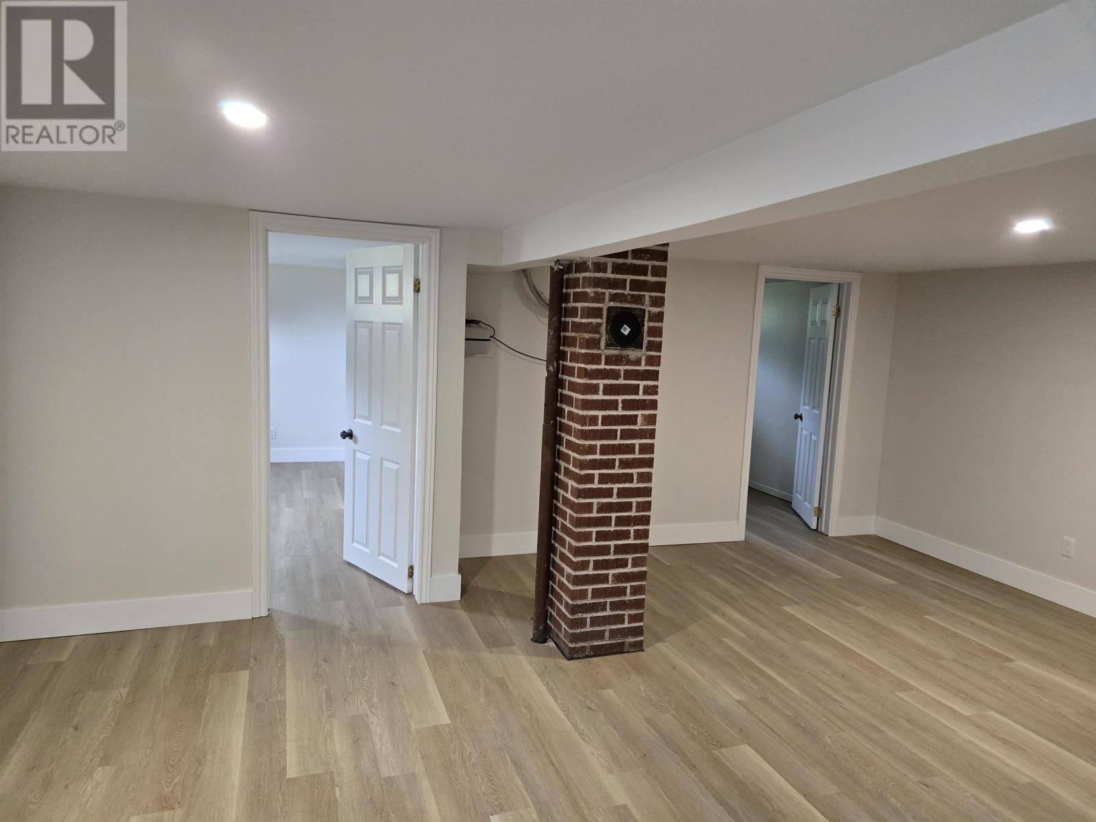 15150 Rte 14 - 22
