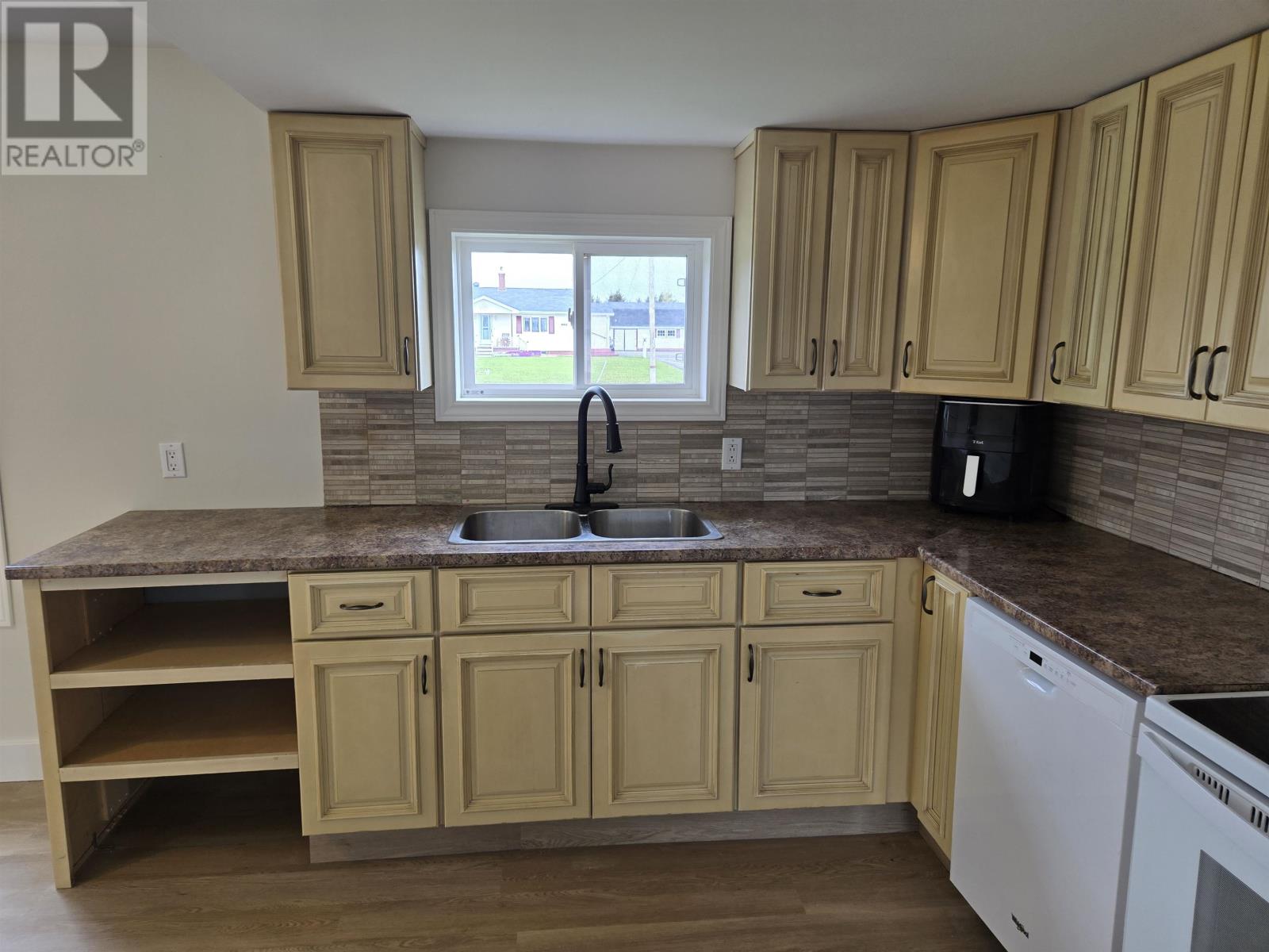 15150 Rte 14 - 6