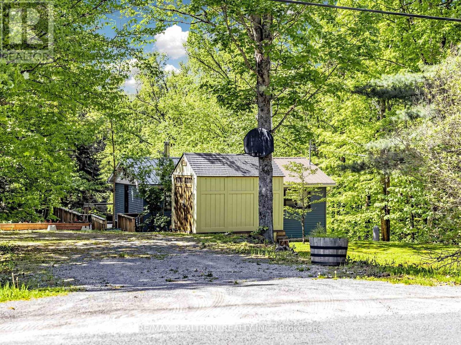 286 EDWINA DRIVE - 24