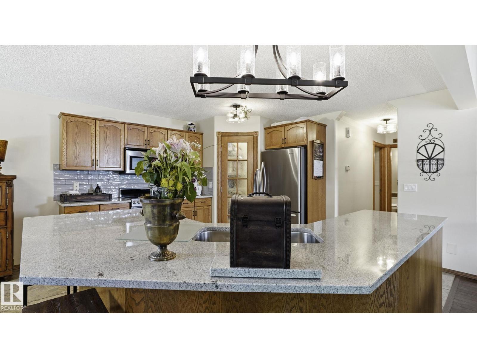 4309 37A AV NW - 20