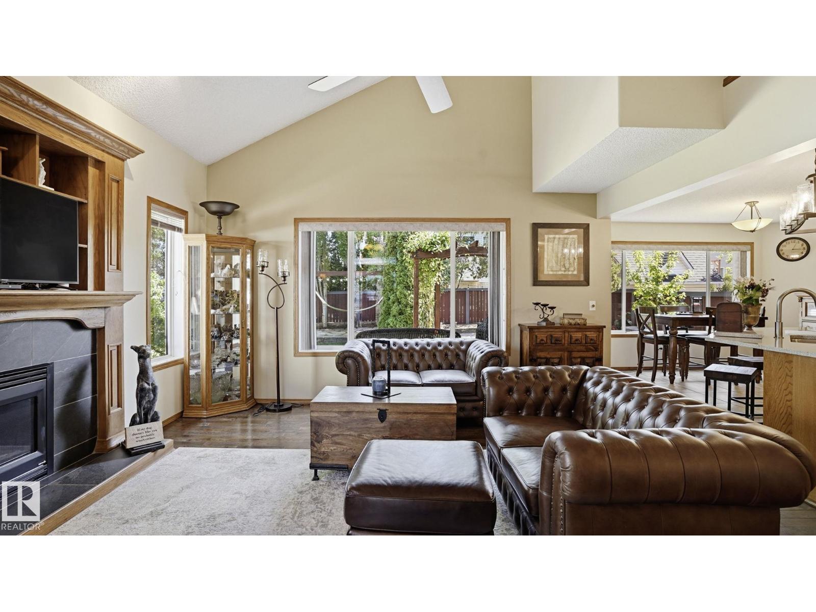 4309 37A AV NW - 6
