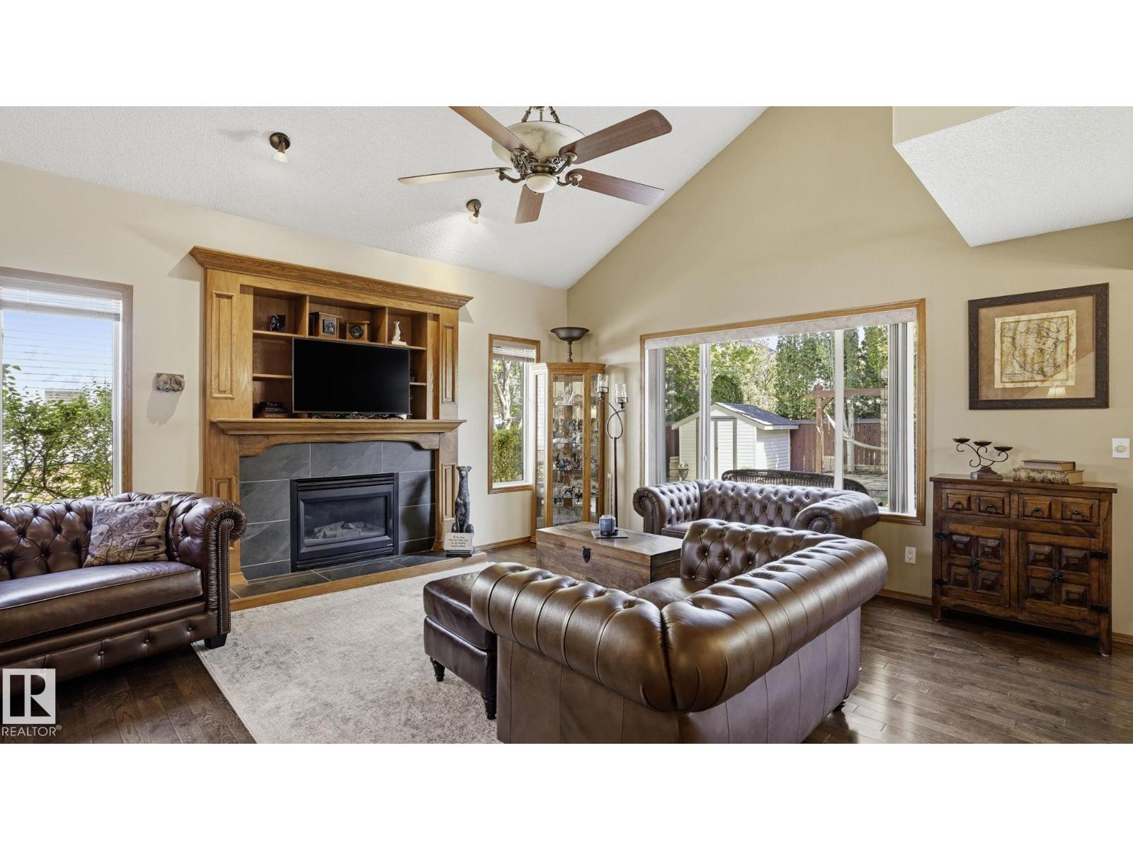 4309 37A AV NW - 8