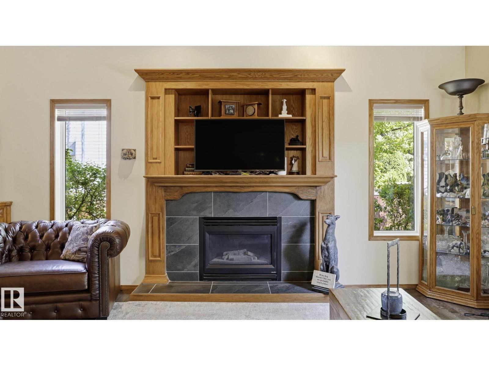 4309 37A AV NW - 9