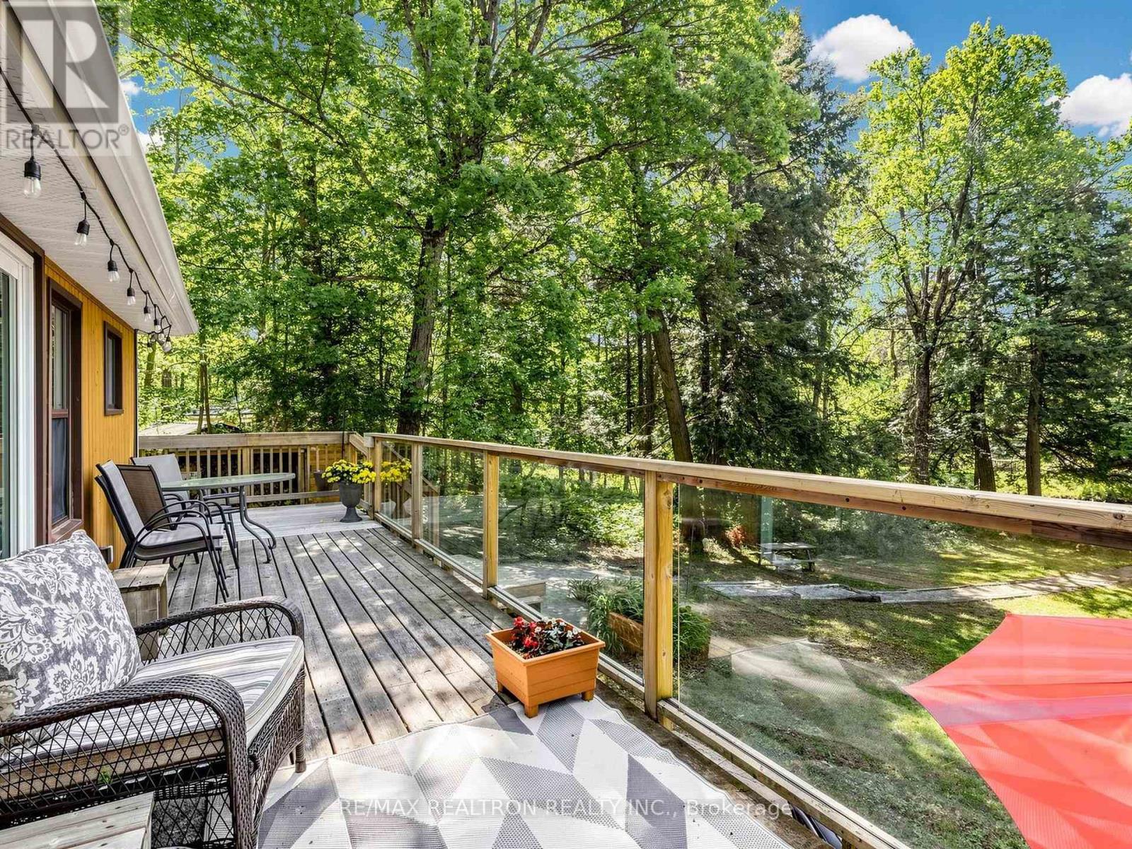286 EDWINA DRIVE - 30