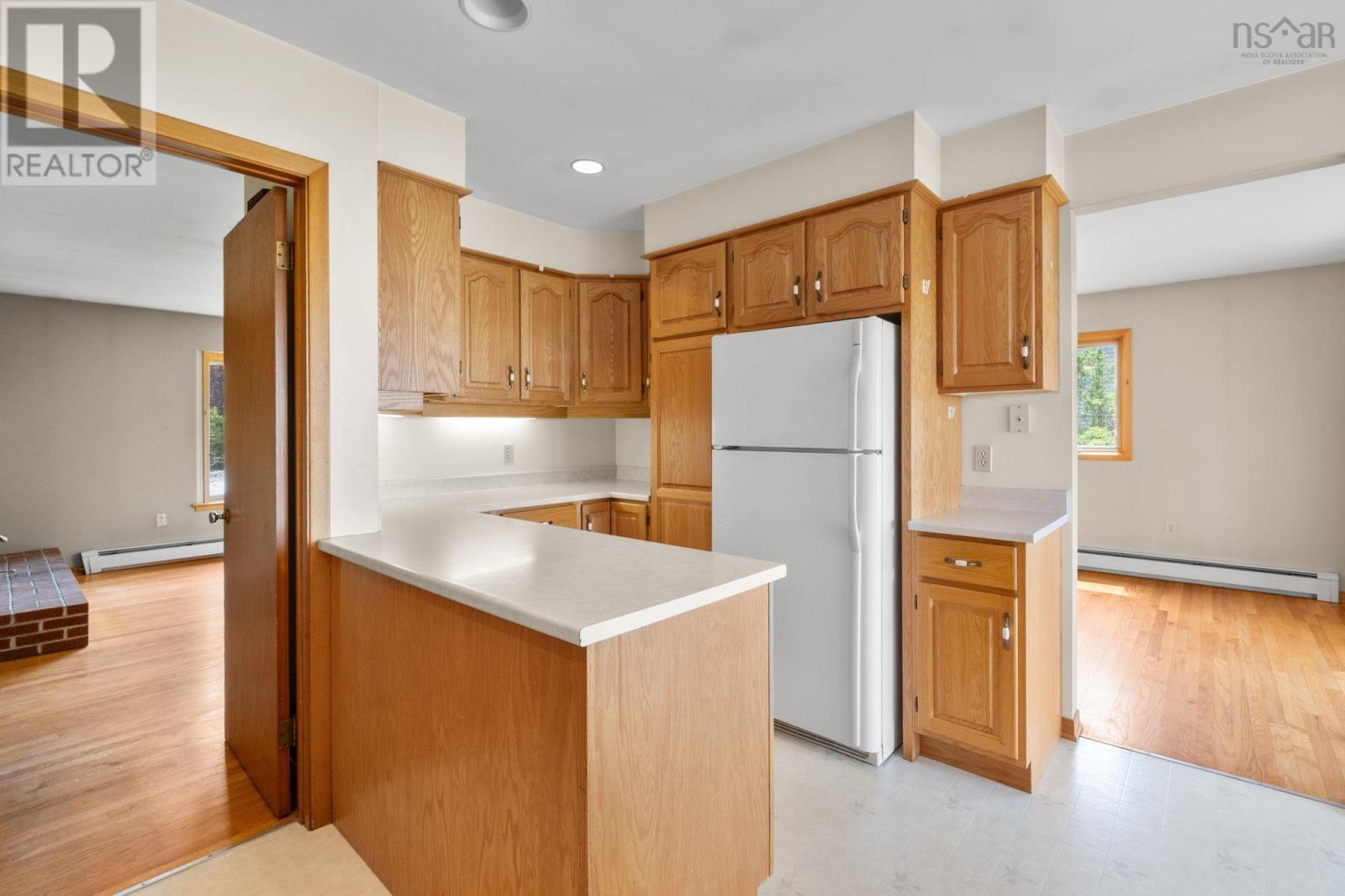 Property 24 of 49 of 46 Kent Avenue