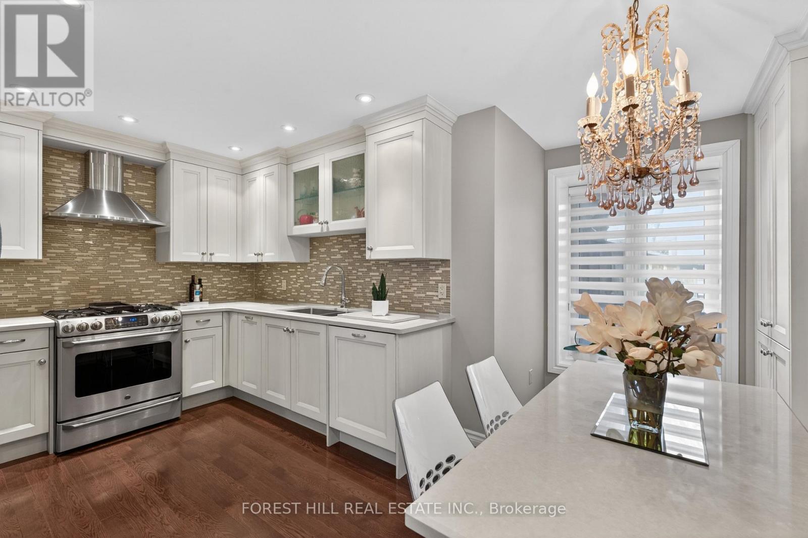 91 MONTRESSOR DRIVE - 13