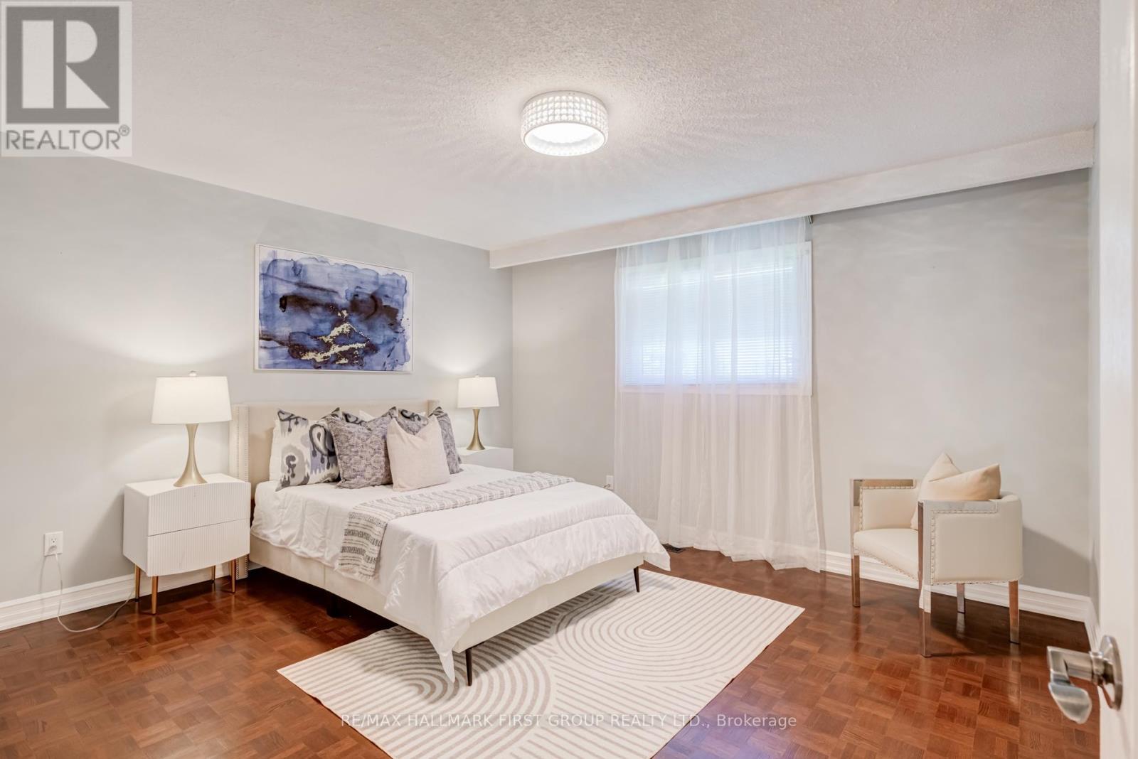 520 MCLEOD CRESCENT - 23