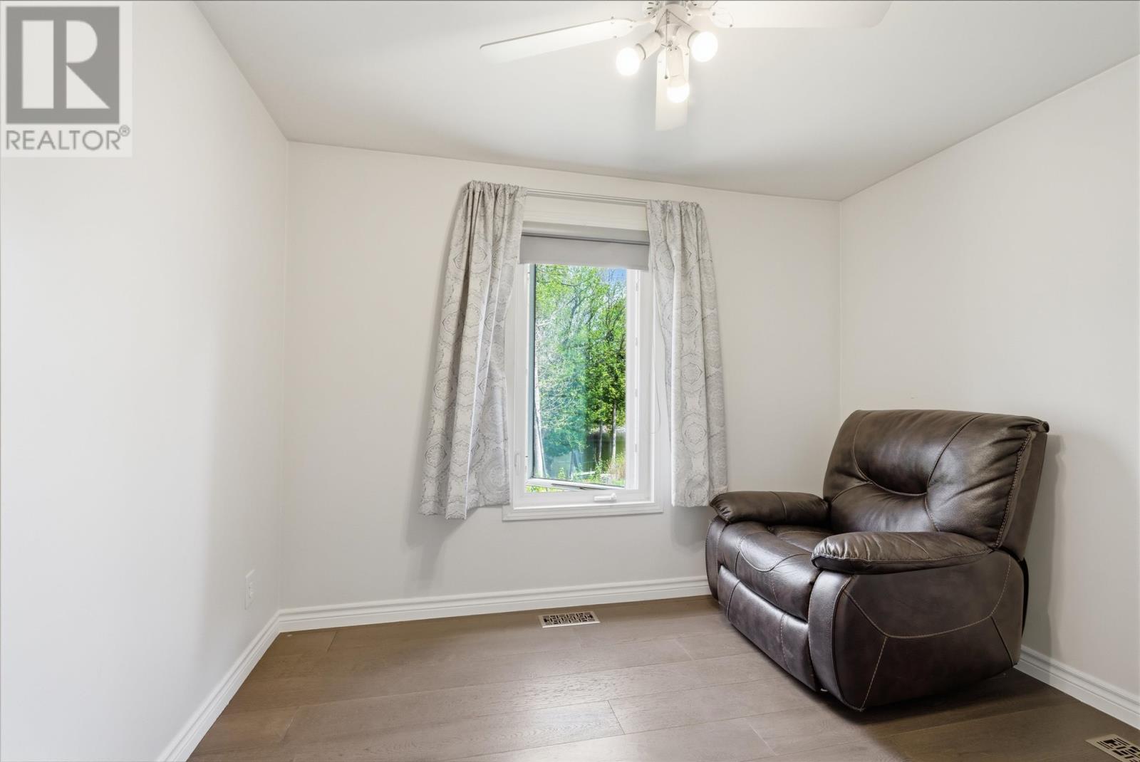 21 Eley RD - 10