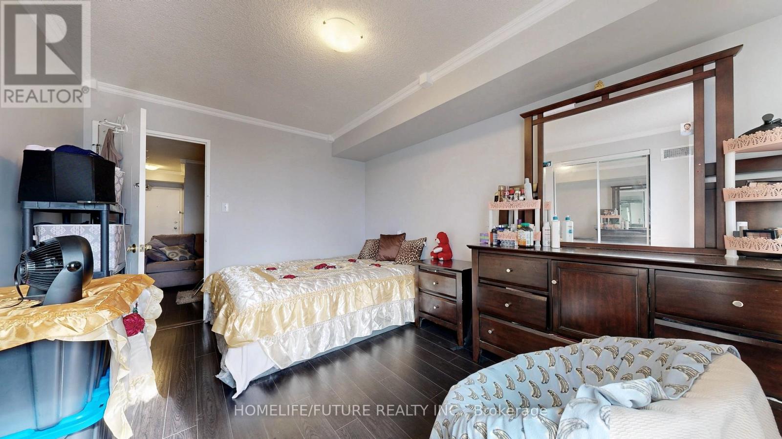 #1506 1470 MIDLAND AVENUE - 27