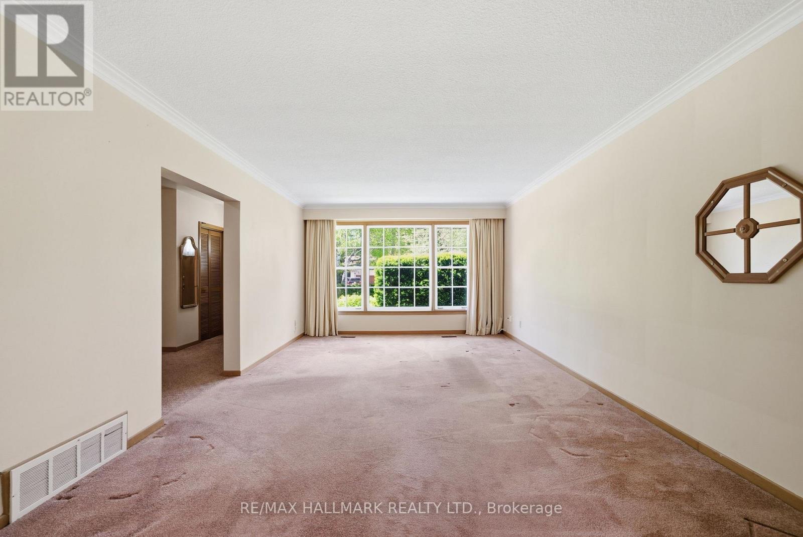 5 BETHUNE BOULEVARD - 16