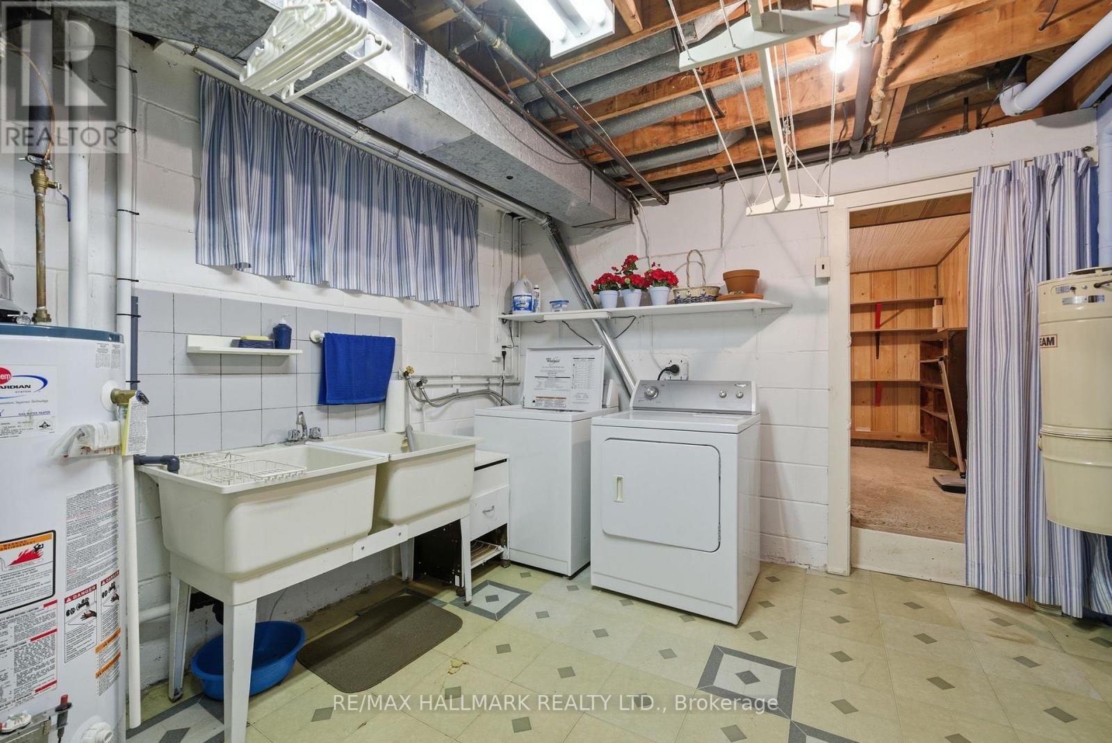 5 BETHUNE BOULEVARD - 41