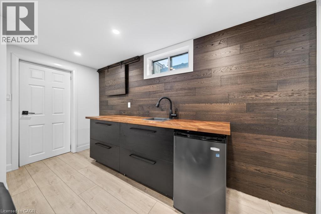 118 WEST 33RD Street - 40