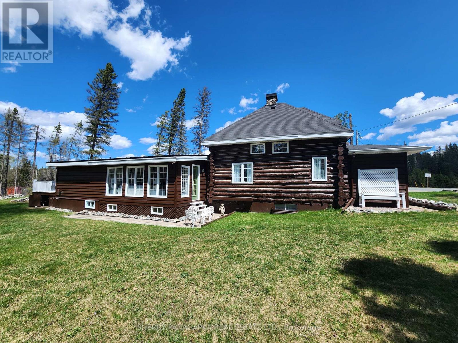 1410 GOVERNMENT ROAD W - 2