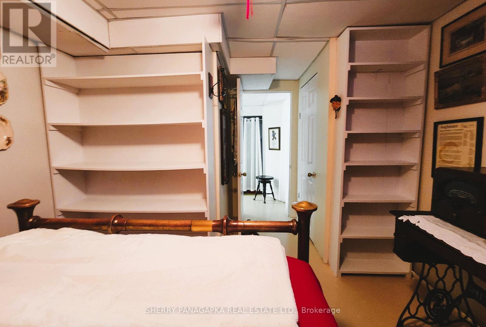 1410 GOVERNMENT ROAD W - 42