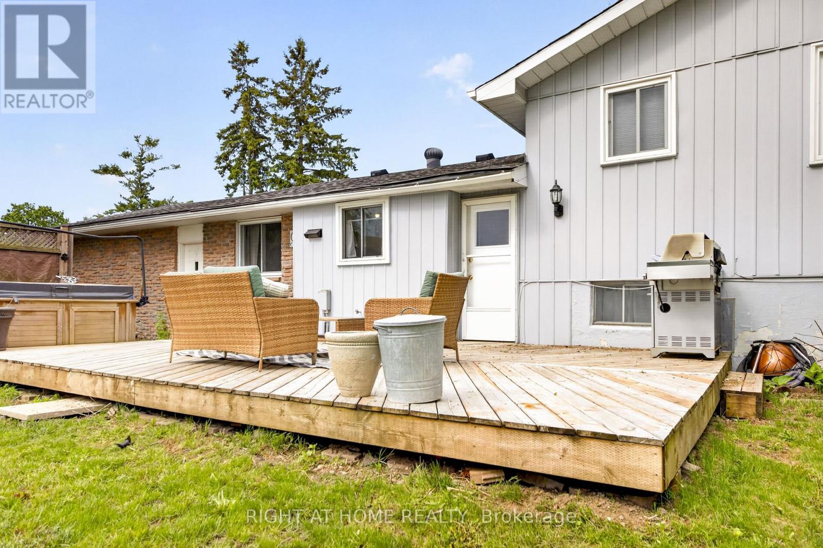 277 PINE DRIVE - 11
