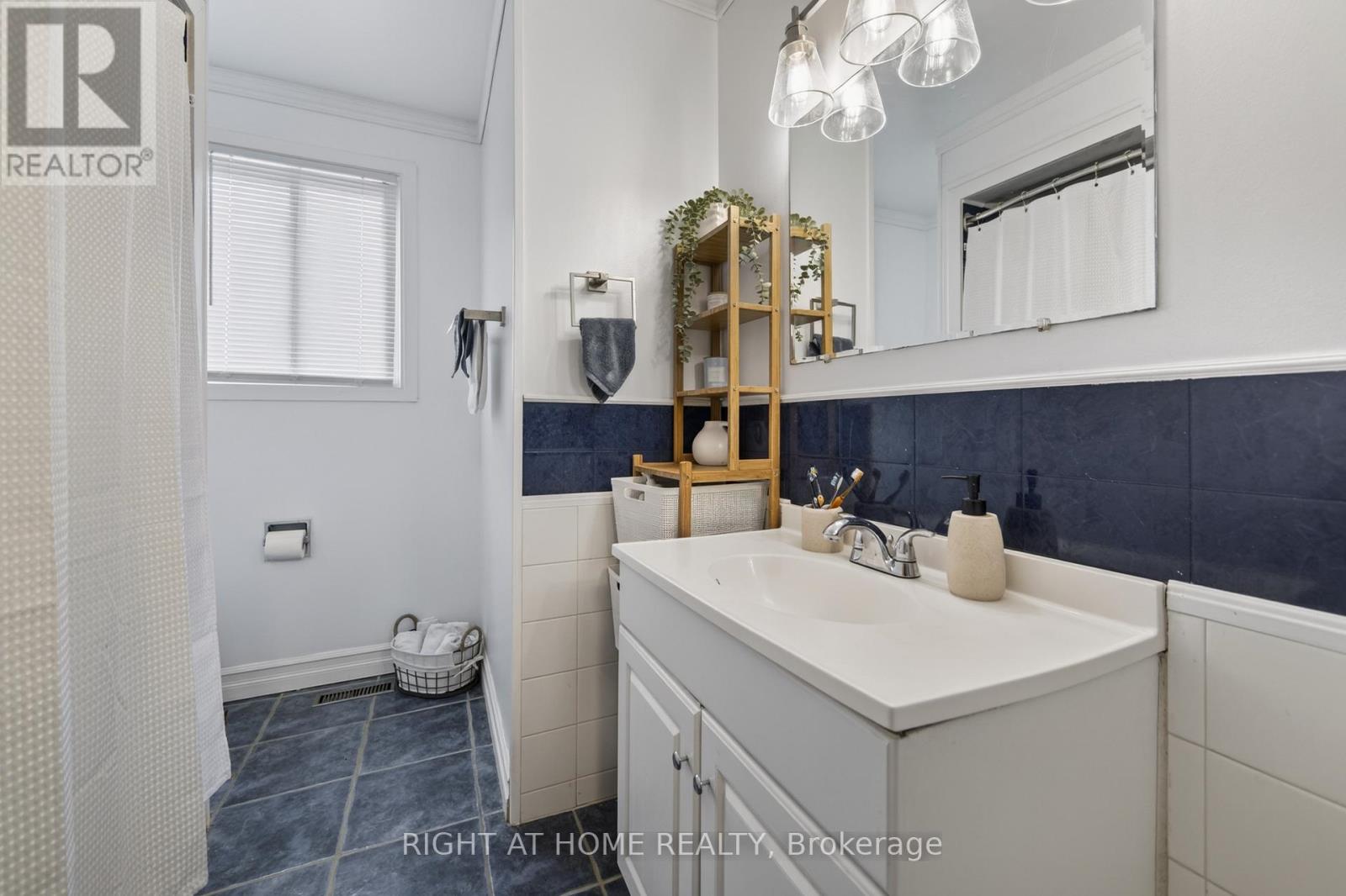277 PINE DRIVE - 36