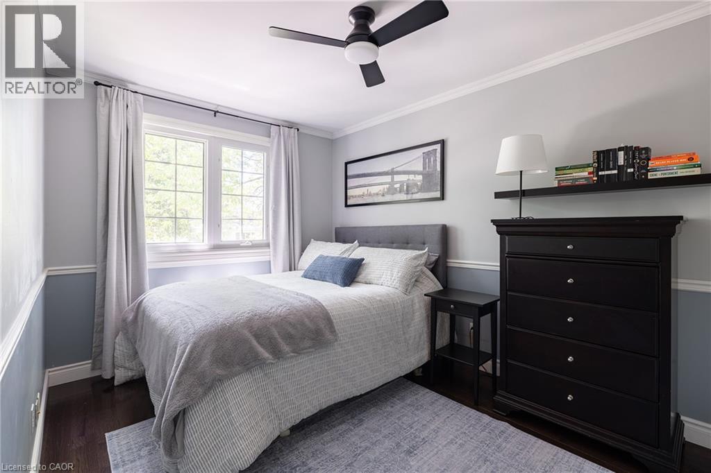 1259 RICHARDS Crescent - 19