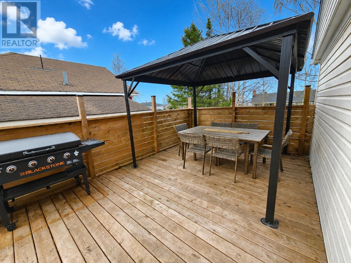 829 Retty Street - 4