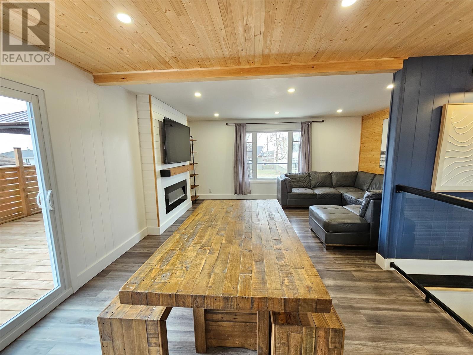 829 Retty Street - 9