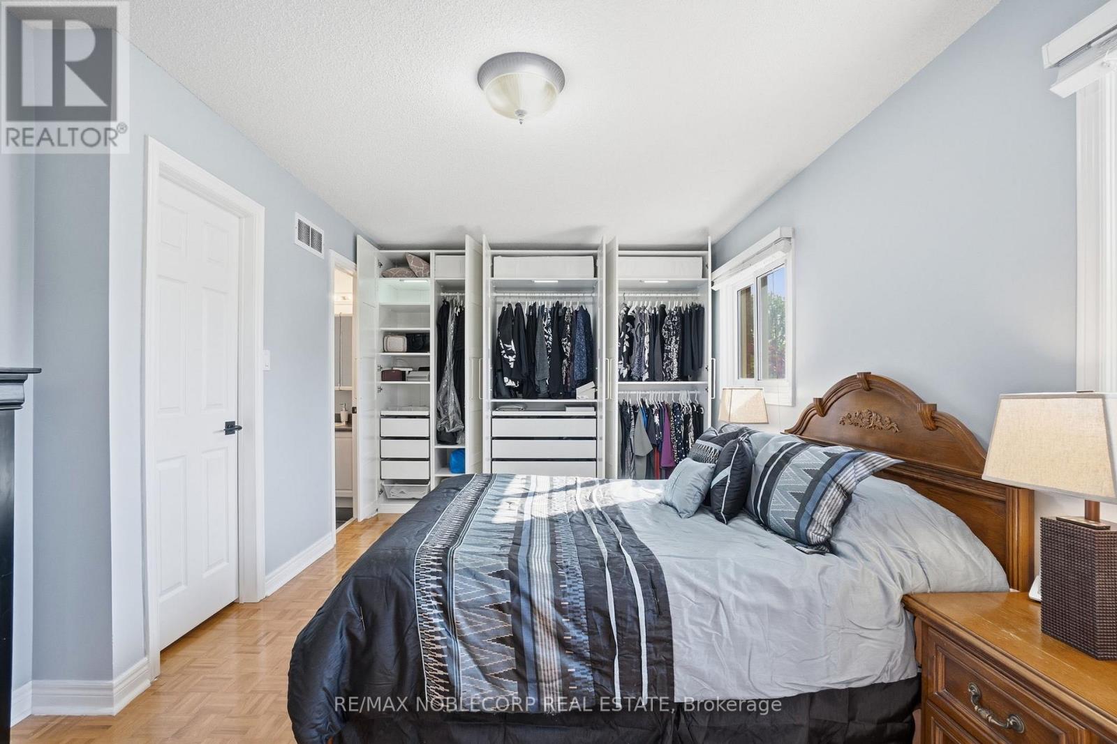 13 HARVESTVIEW AVENUE - 25