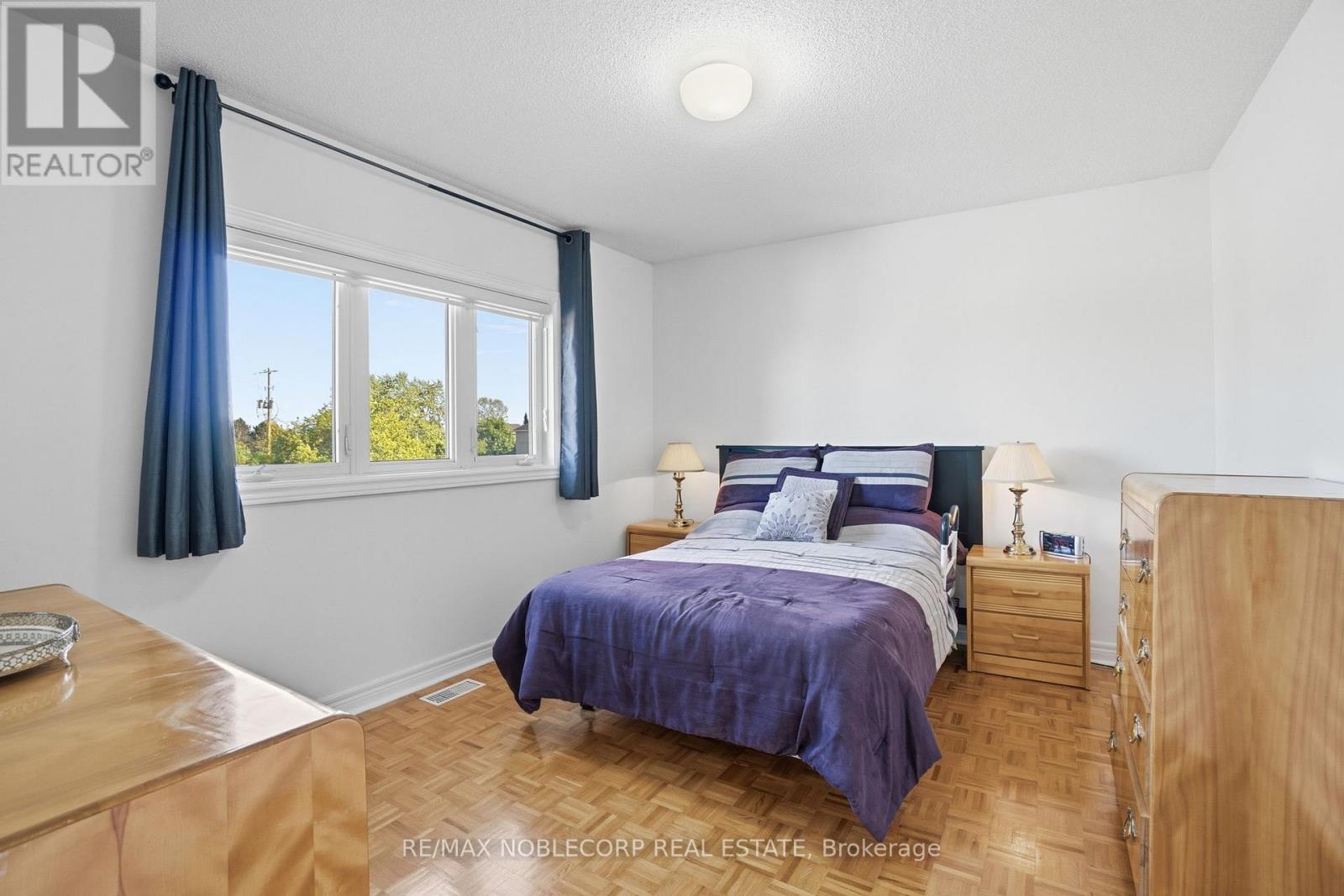 13 HARVESTVIEW AVENUE - 28