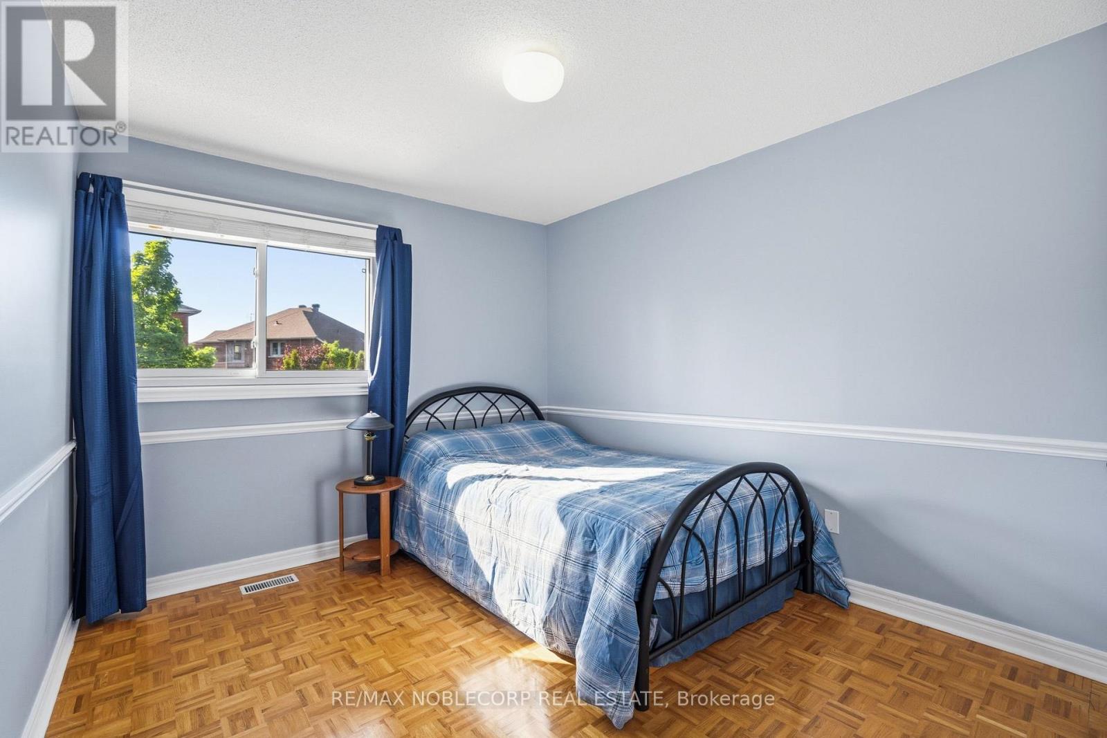 13 HARVESTVIEW AVENUE - 29