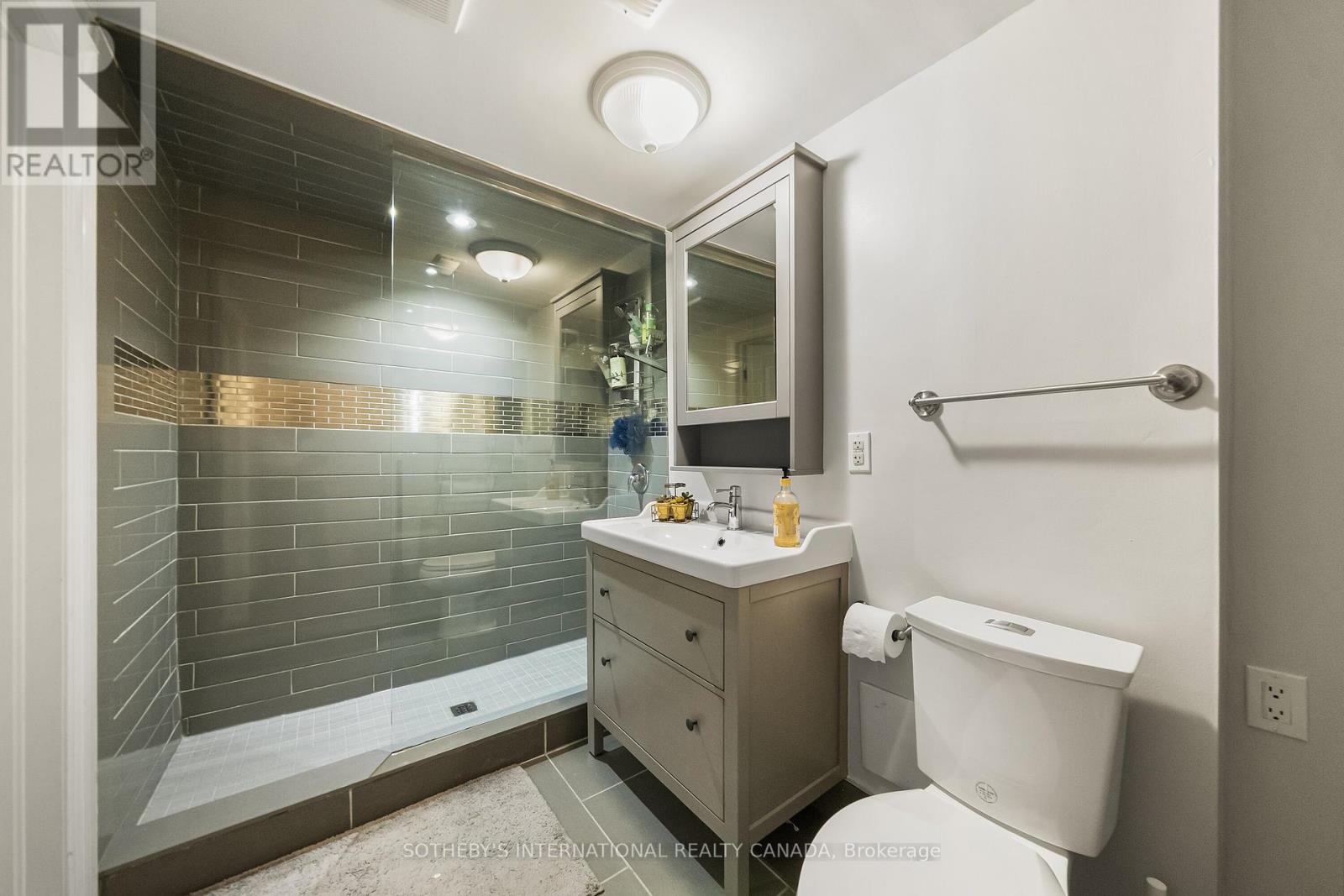 262 MARTIN GROVE ROAD - 35