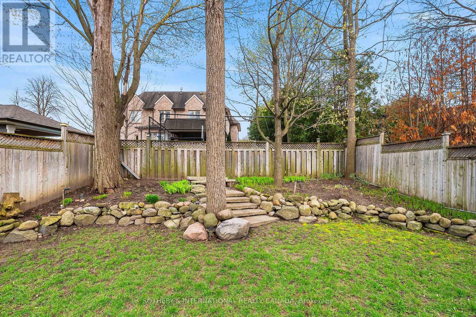 262 MARTIN GROVE ROAD - 41