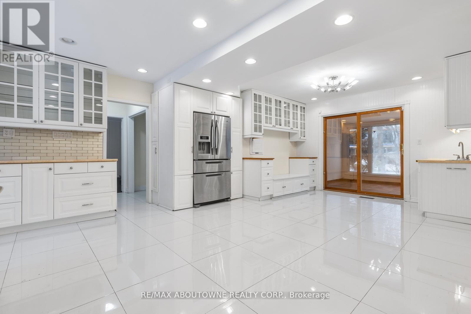 145 WOLFDALE AVENUE - 9
