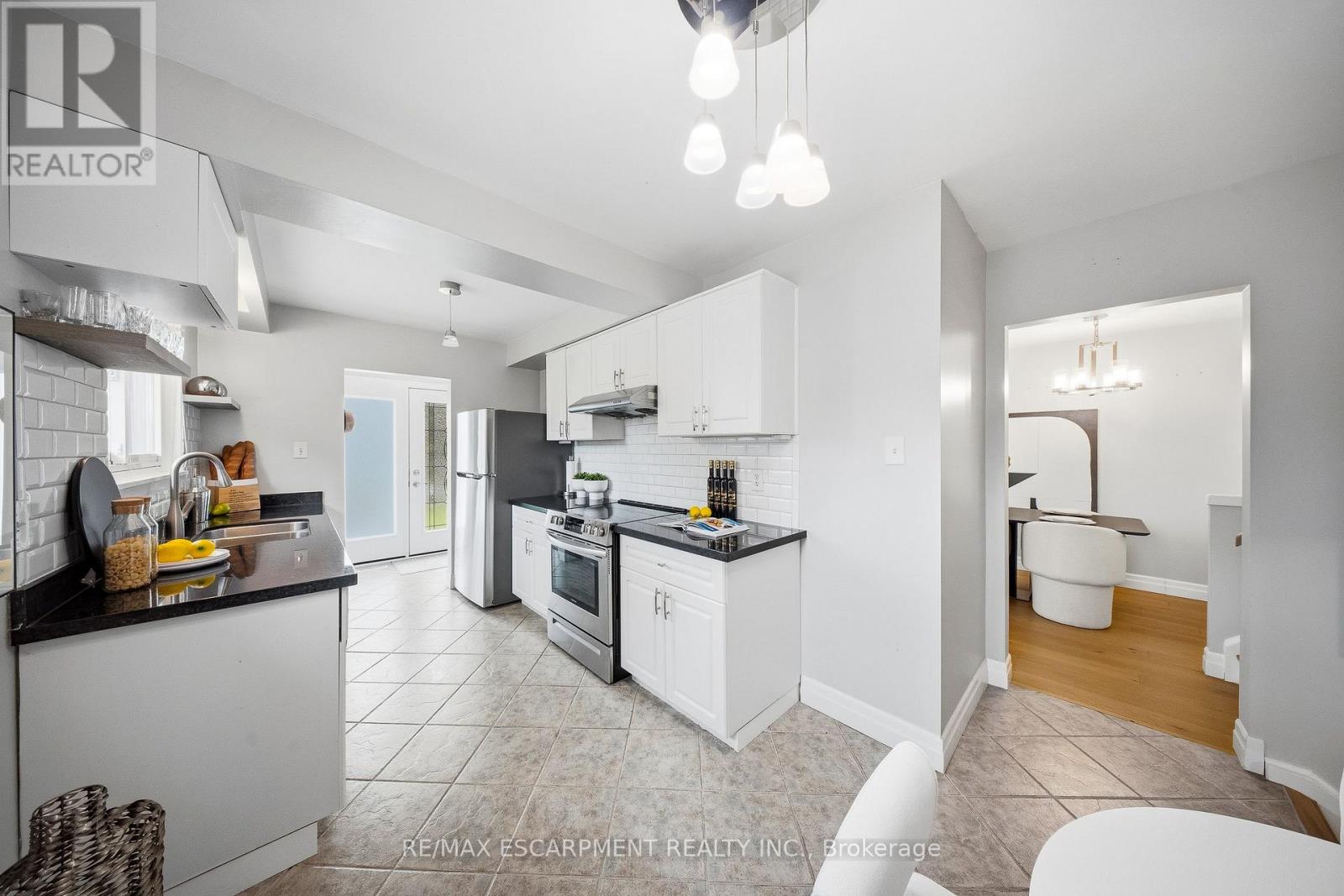 1251 FAIRDALE DRIVE - 16