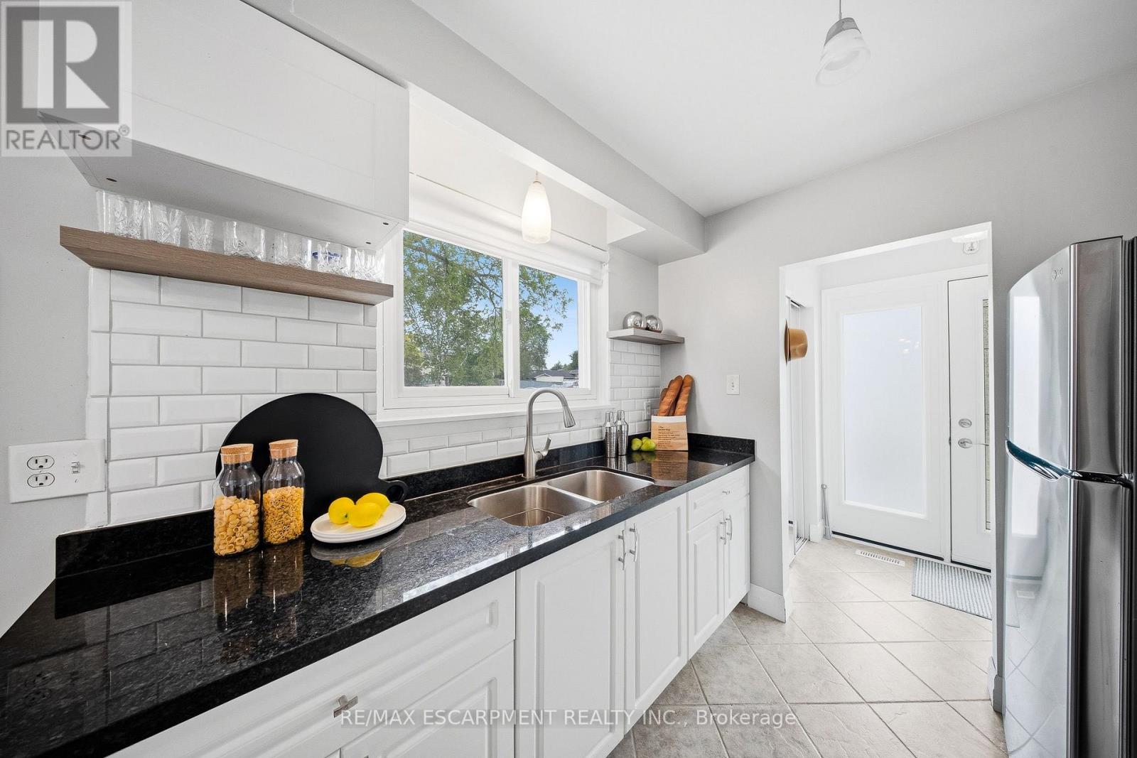 1251 FAIRDALE DRIVE - 19