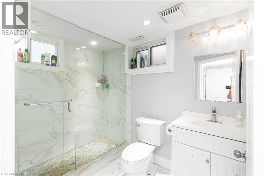33 ALDERNEY Avenue - 31